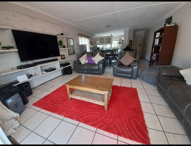 3 BEDROOM HOUSE TO LET IN PRESTONDALE